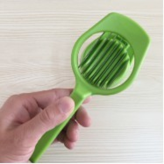Dụng cụ cắt trứng
